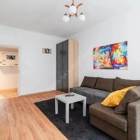 Daire Apartament Edmunda Calliera