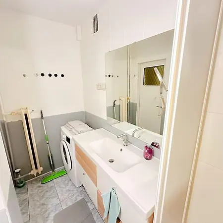 Apartament Edmunda Calliera Daire *